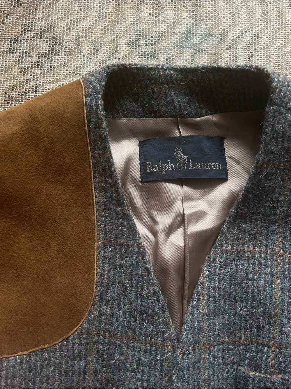 Vintage 1970’s Ralph Lauren Wool Hunt Jacket with Suede Patch - Picture 4 of 6